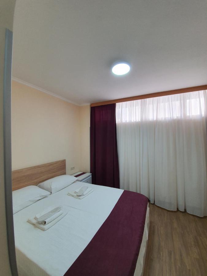 Blossom Hotel Batumi Exterior foto